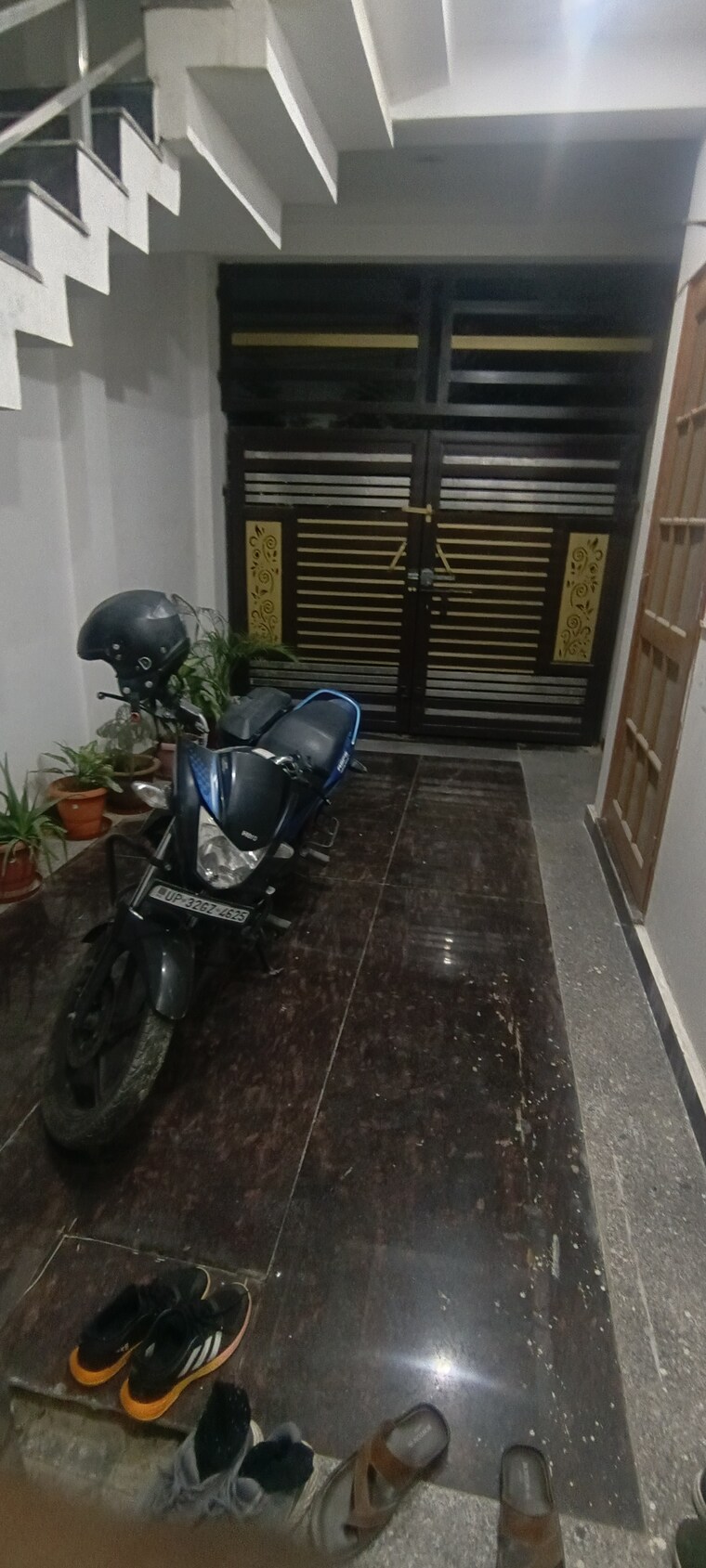  Parking, guramba 3.5 Bedroom 2100 Sq.Ft. Independent House In Guramba Lucknow 8352476