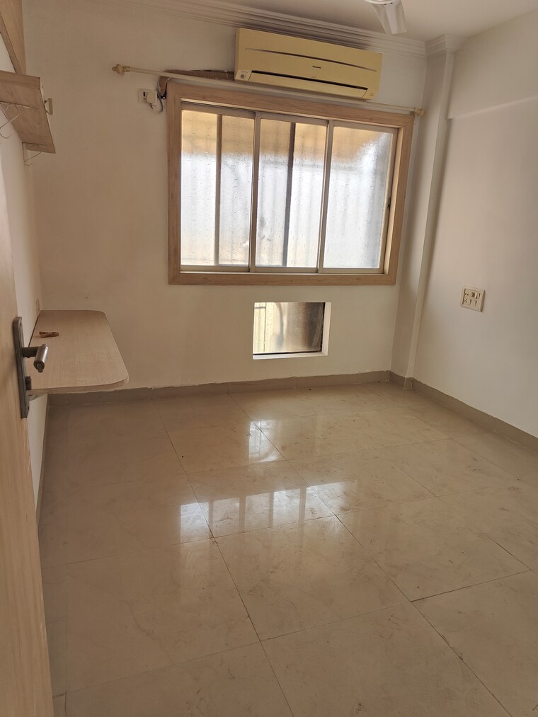 Room, vasai west 3 Bedroom 760 Sq.Ft. Apartment In Vasai West Palghar 8352538