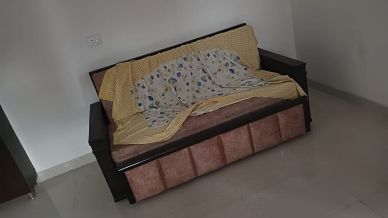 Bedroom, signature-global-the-roselia 2 Bedroom 670 Sq.Ft. Apartment In Sector 95a Gurgaon 8352599