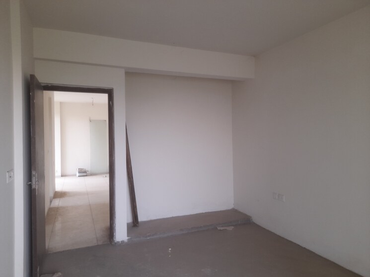 Room, puri-pratham 3 Bedroom 1400 Sq.Ft. Apartment In Sector 84 Faridabad 8352627