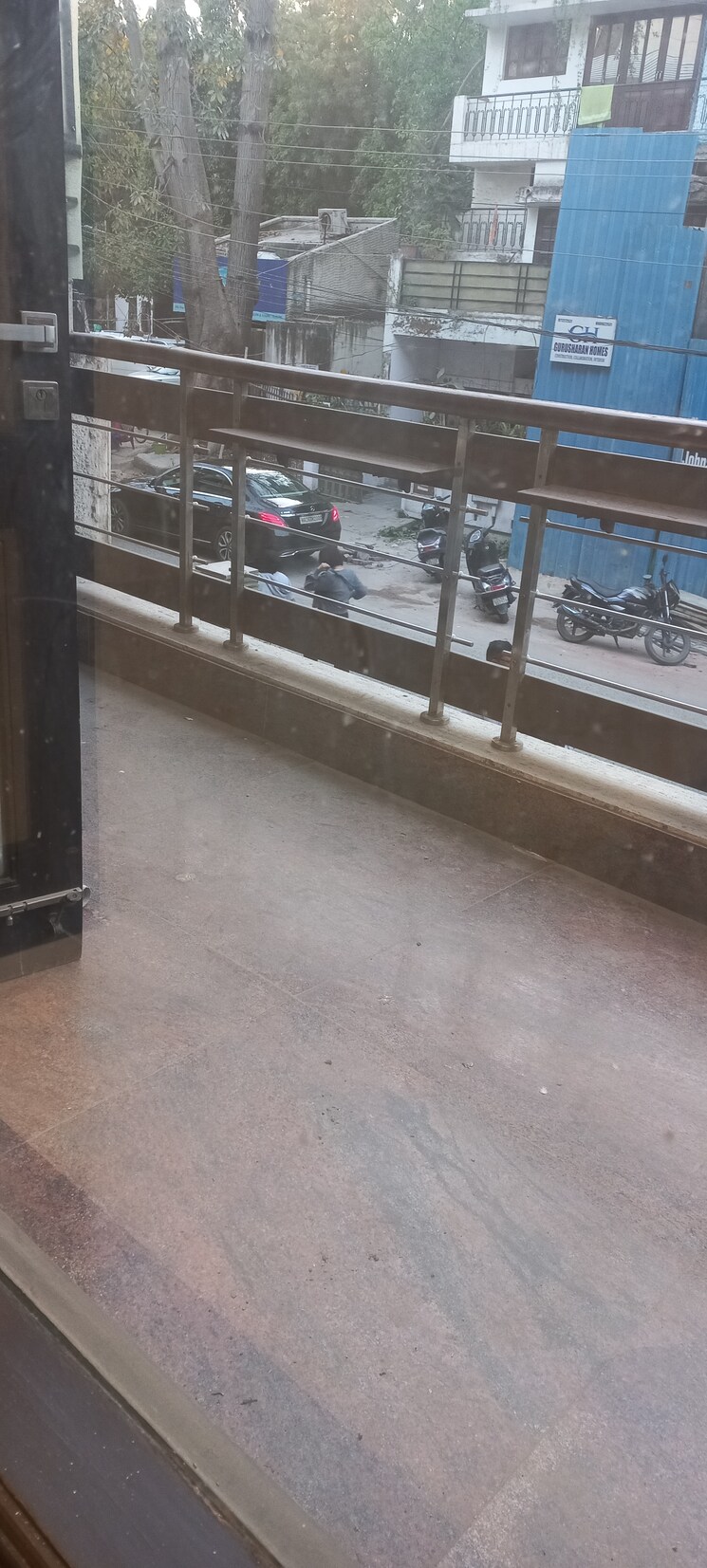 undefined, safdarjung enclave 3 Bedroom 1350 Sq.Ft. Builder Floor In Safdarjung Enclave Delhi 8352656