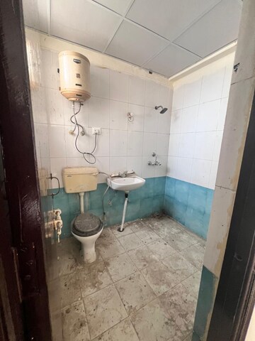 Bathroom in 3 BHK Apartment at SRS Residency, Sector 88 – for Rent