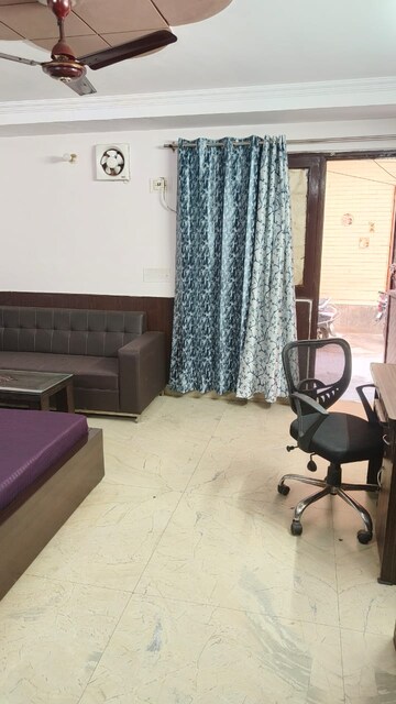 Living Room in 1 RK Builder Floor at Subhash Nagar – for Rent