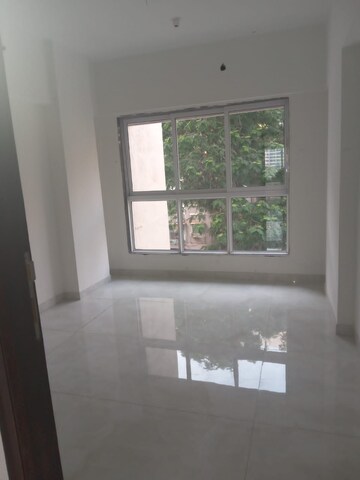 Room in 2 BHK Apartment at Blue Regency, Kandivali West – for Sale