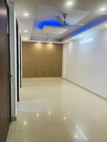 Furnished Amenities in 2 BHK Builder Floor at Saket – for Rent
