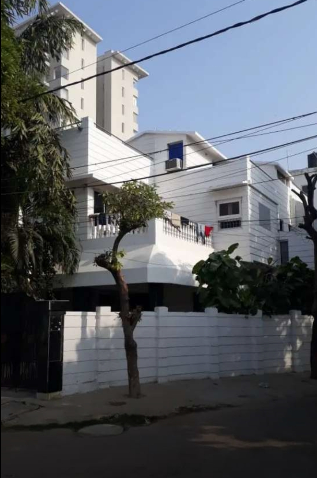 5 BHK + Pooja Room,Servant Room,Study Room,Extra Room Villa For Sale in Bungalow For Sale Mahanag