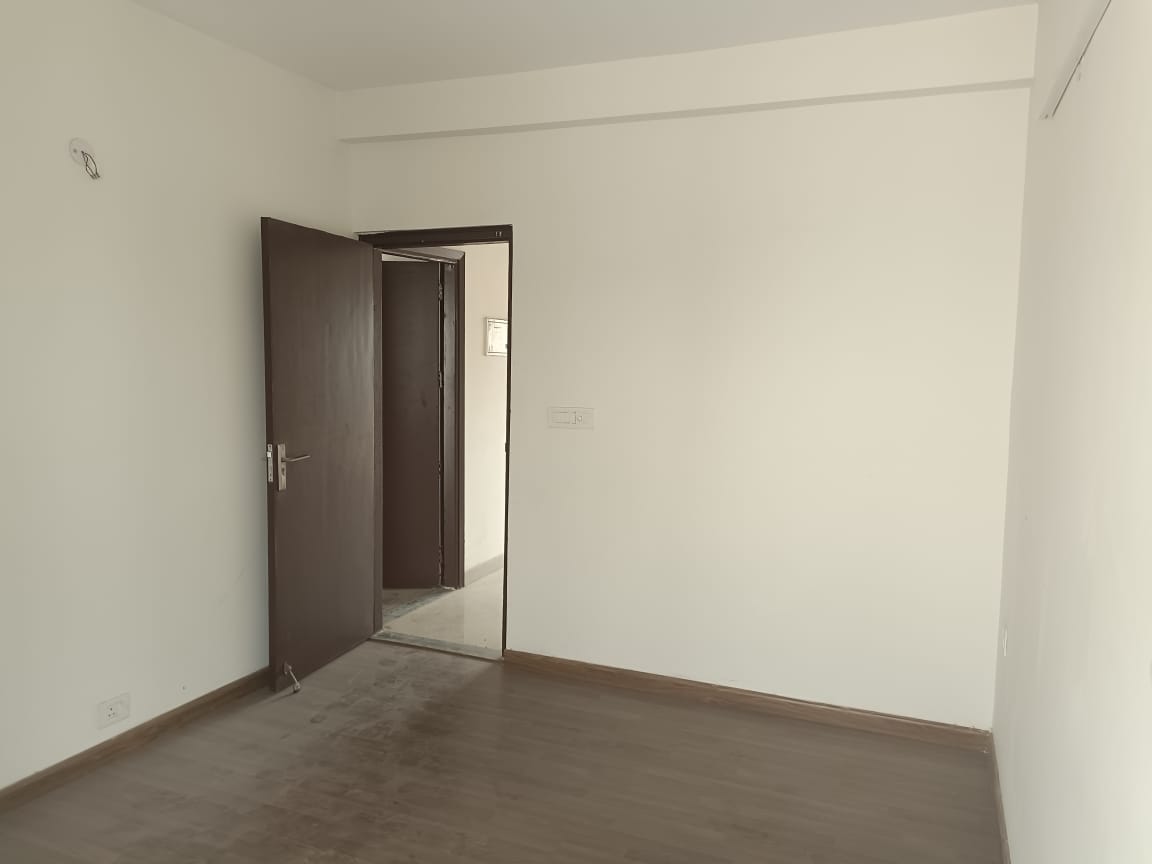 3.5 BHK + Extra Room Apartment For Sale in Klj The Imperial