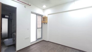 Room in 2 BHK Apartment at Krishna Heritage Chembur, Chembur – for Rent