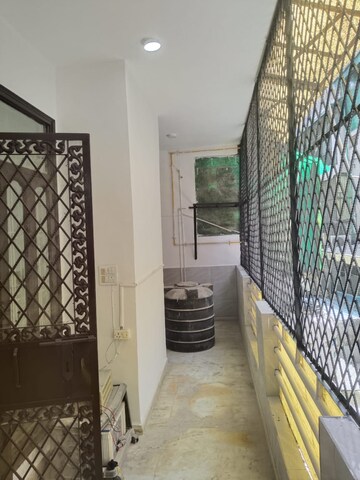Balcony in 3 BHK Builder Floor at Sector 43 – for Rent