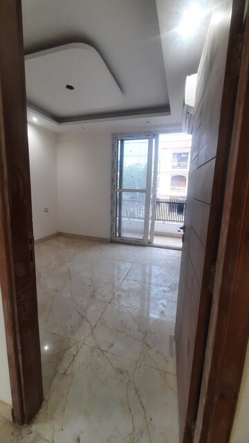 Room in 4 BHK Builder Floor at Sector 43 – for Sale