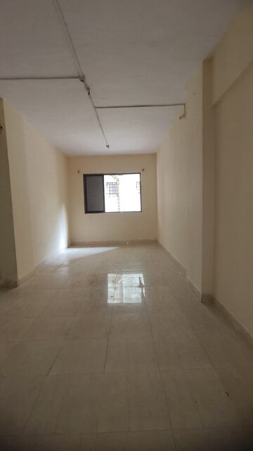 Room in 1 BHK Apartment at Shankar Park, Kalwa – for Rent