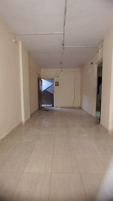 Room in 1 BHK Apartment at Shankar Park, Kalwa – for Rent