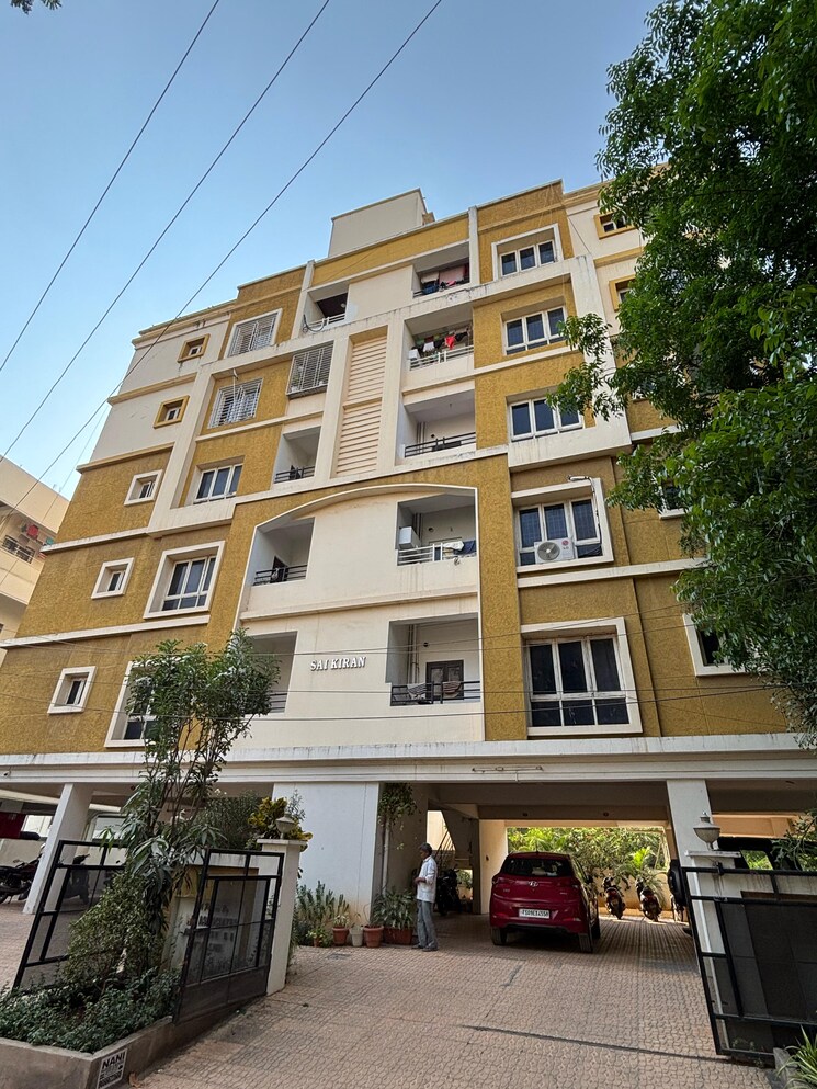Listing Cover Image