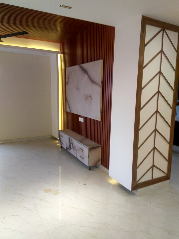 undefined, sector 43 3 Bedroom 200 Sq.Yd. Builder Floor In Sector 43 Faridabad 8353130