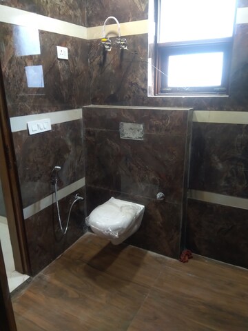 Bathroom in 3 BHK Builder Floor at Sector 43 – for Sale