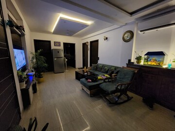 Parking in 3 BHK Builder Floor at SS Mayfield Gardens, Sector 51 – for Rent