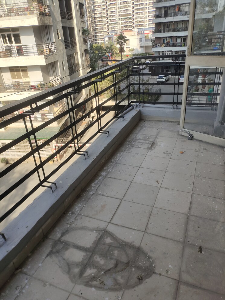 Balcony, gh-7-crossings-republik 3 Bedroom 1725 Sq.Ft. Apartment In Vijay Nagar Ghaziabad 8353243