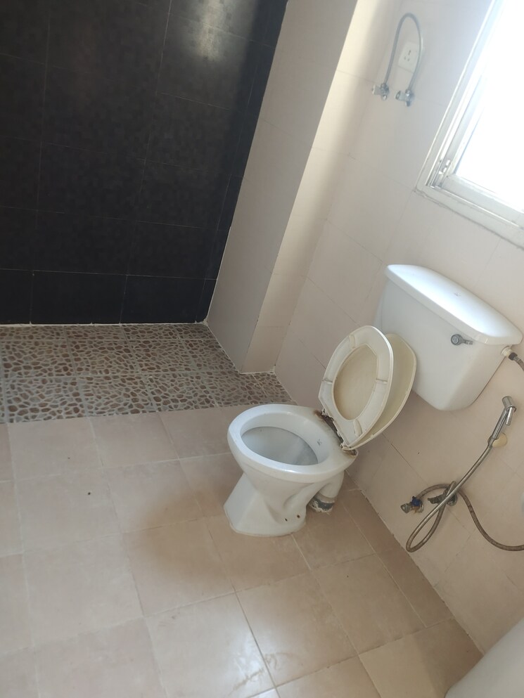 Bathroom, gh-7-crossings-republik 3 Bedroom 1725 Sq.Ft. Apartment In Vijay Nagar Ghaziabad 8353243
