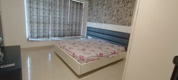 Bedroom in 2.5 BHK Apartment at Goregaon East – for Rent