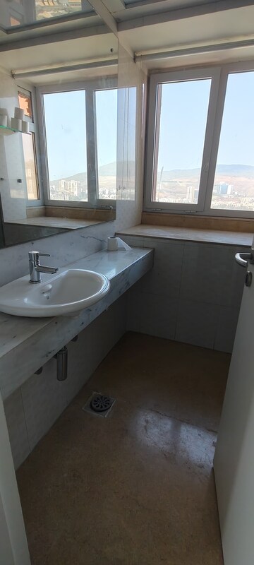 Kitchen in 2.5 BHK Apartment at Goregaon East – for Rent