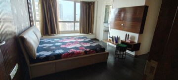 Bedroom in 2.5 BHK Apartment at Goregaon East – for Rent