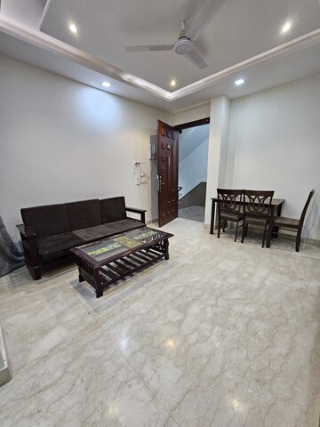 Living Room in 2 BHK Builder Floor at BPTP Amstoria Country Floor, Sector 102 – for Rent