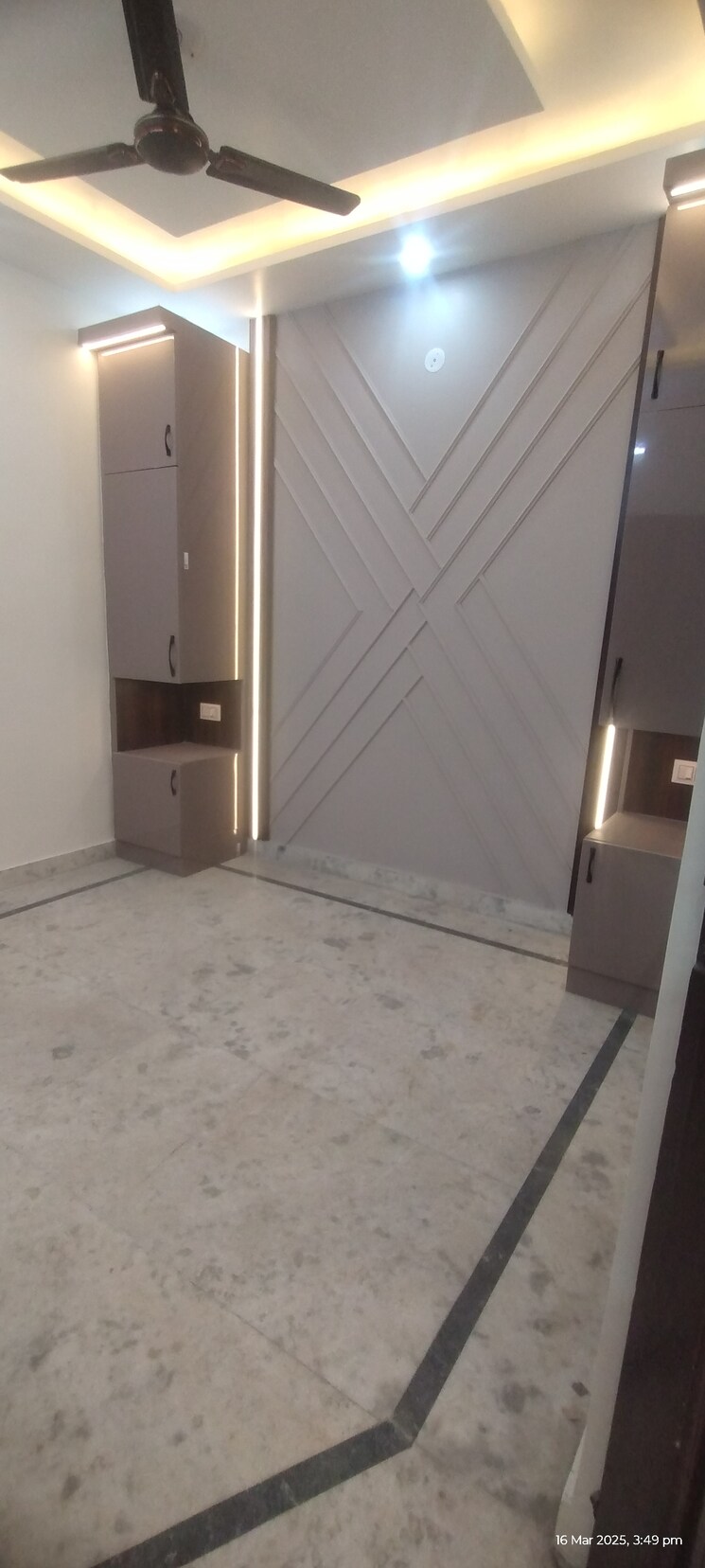 Kitchen, uttam nagar 3 Bedroom 100 Sq.Yd. Builder Floor In Uttam Nagar Delhi 8353237