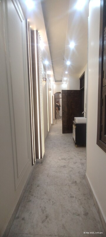 Bedroom in 3 BHK Builder Floor at Uttam Nagar – for Sale