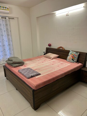 Bedroom in 3 BHK Apartment at Goyal Olive Greens, Gota – for Rent