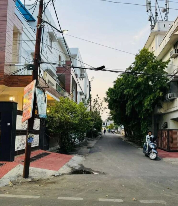 Exterior View, gomti nagar 5 Bedroom 8500 Sq.Ft. Villa In Gomti Nagar Lucknow 8353367