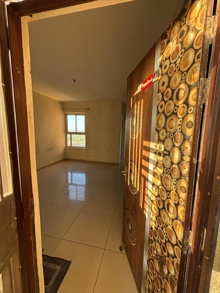 Balcony, wave-dream-homes 2 Bedroom 808 Sq.Ft. Apartment In Wave City Ghaziabad 8353391