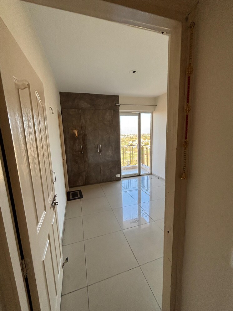 Bathroom, wave-dream-homes 2 Bedroom 808 Sq.Ft. Apartment In Wave City Ghaziabad 8353391