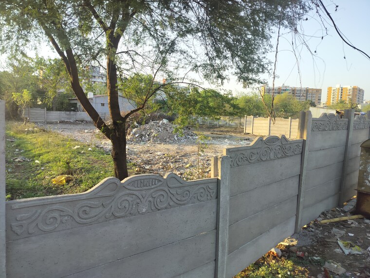 Garden, katara hills  11345 Sq.Yd. Plot In Katara Hills Bhopal 8353450