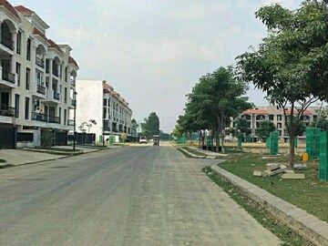  Plot For Sale in Omaxe Metro City, Kalli Paschim