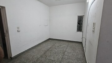 Room in 2 BHK Builder Floor at Vasant Kunj – for Rent