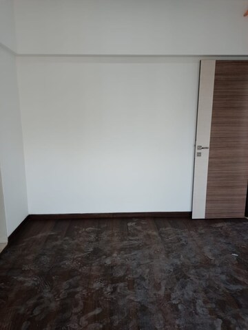 Room in 2 BHK Apartment at Chandak Cornerstone, Worli – for Rent