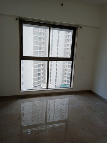 Room in 2 BHK Apartment at Chandak Cornerstone, Worli – for Rent