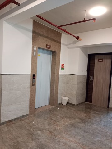 Room in 2 BHK Apartment at Chandak Cornerstone, Worli – for Rent