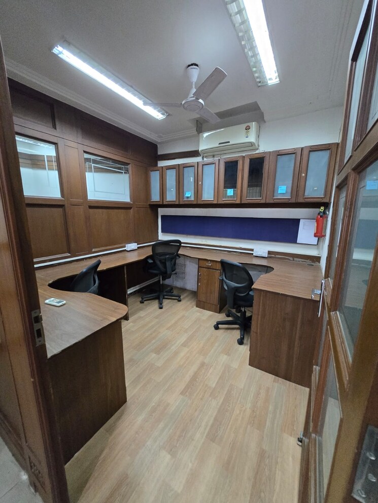 Floor Plan, race course Commercial Office Space 2200 Sq.Ft. In Race Course Vadodara 8353876