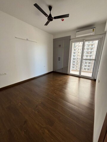Room in 3 BHK Apartment at ATS Nobility, Sector 4, Greater Noida – for Rent