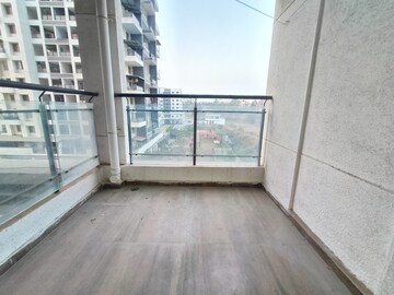 Room in 1 BHK Apartment at Paranjape Abhiruchi Parisar, Dhayari – for Sale