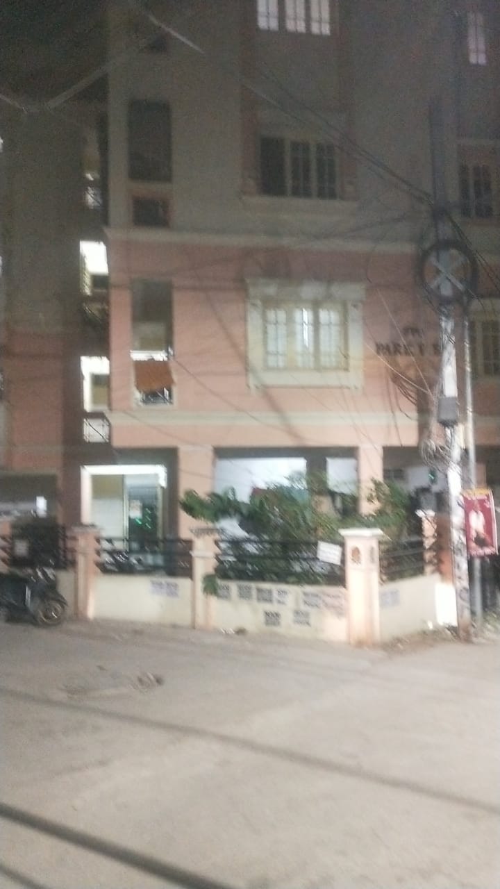 2 BHK + Pooja Room,Servant Room,Study Room,Extra Room Apartment For Sale in 2bhk Flat In  J N T U Kuk