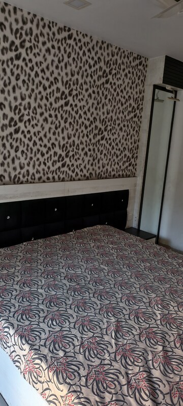Bedroom in 3 BHK Apartment at Shankar Nagar – for Rent