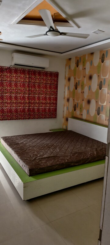Bedroom in 3 BHK Apartment at Shankar Nagar – for Rent