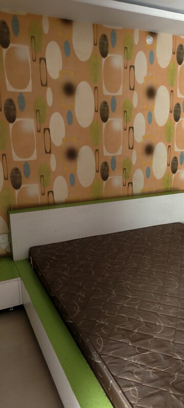 Furnished Amenities in 3 BHK Apartment at Shankar Nagar – for Rent