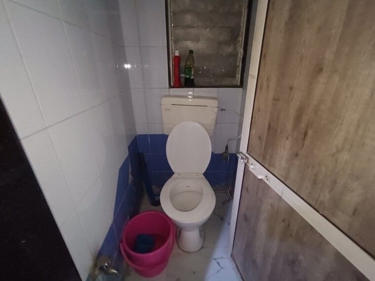 Bathroom, kurla west 1 Bedroom 630 Sq.Ft. Apartment In Kurla West Mumbai 8354164