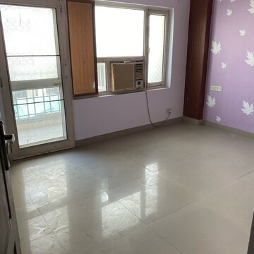 Room in 3 BHK Apartment at GNG Myst Arcade, High Ground – for Rent