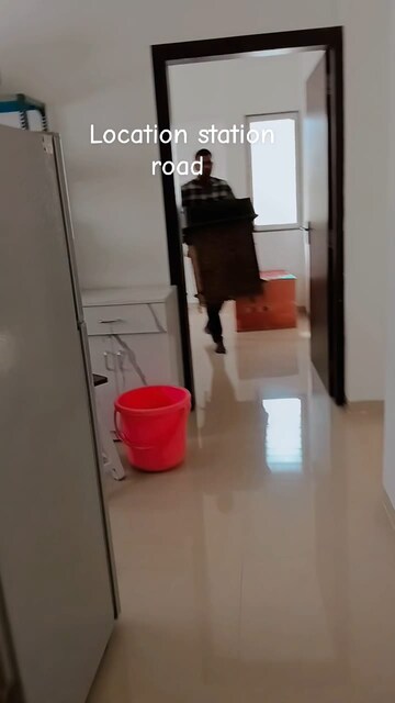 Furnished Amenities in 2 BHK Apartment at Railway Station – for Rent