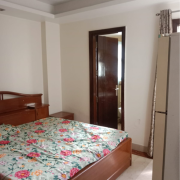 Bedroom in 3 BHK Builder Floor at Pamposh Enclave – for Rent