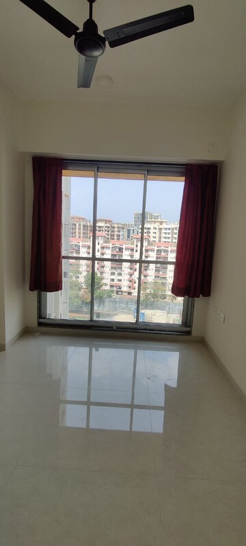 Room in 1 BHK Apartment at Naman Premier, Andheri East – for Rent